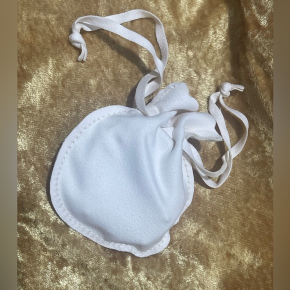 Geneva Kids Wrist Watch Color Blue w/Yellow fish the second hand being of a fish - Picture 9 of 9